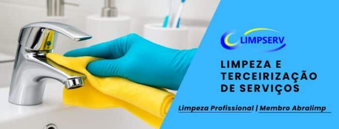 Banner colorido da empresa de limpeza e conservação Limp Serv com foto de uma mão calçando luvas azuis, segurando pano de microfibra amarelo limpando uma torneira